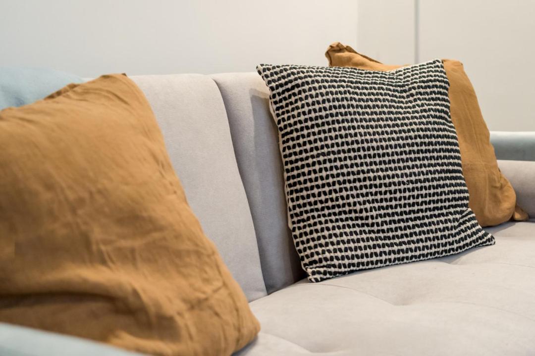 Cozy 1Bd 1Bth - Anton Martin Apartment Мадрид Екстериор снимка